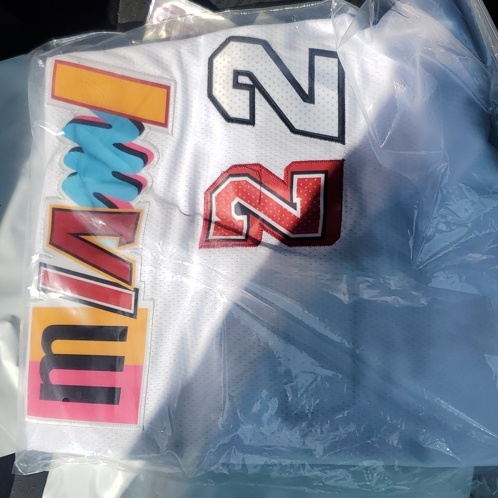 New Nike NBA Miami Heat Jimmy Butler Basketball Jersey Multiple Sizes - Picture 3 of 5